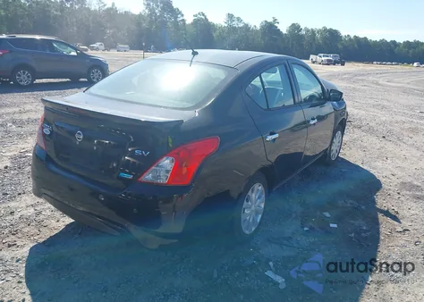 2015 Nissan Versa 1.6 Sv z USA, uszkodzony, nr VIN 3N1CN7AP3FL933229